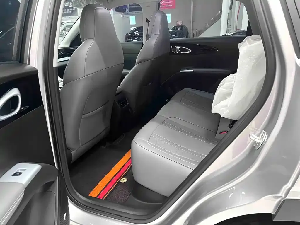 Geely Starburst — фото 8