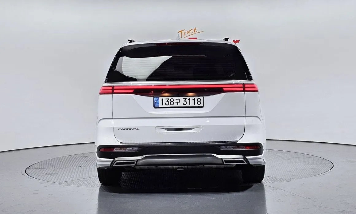 Kia Carnival — фото 3