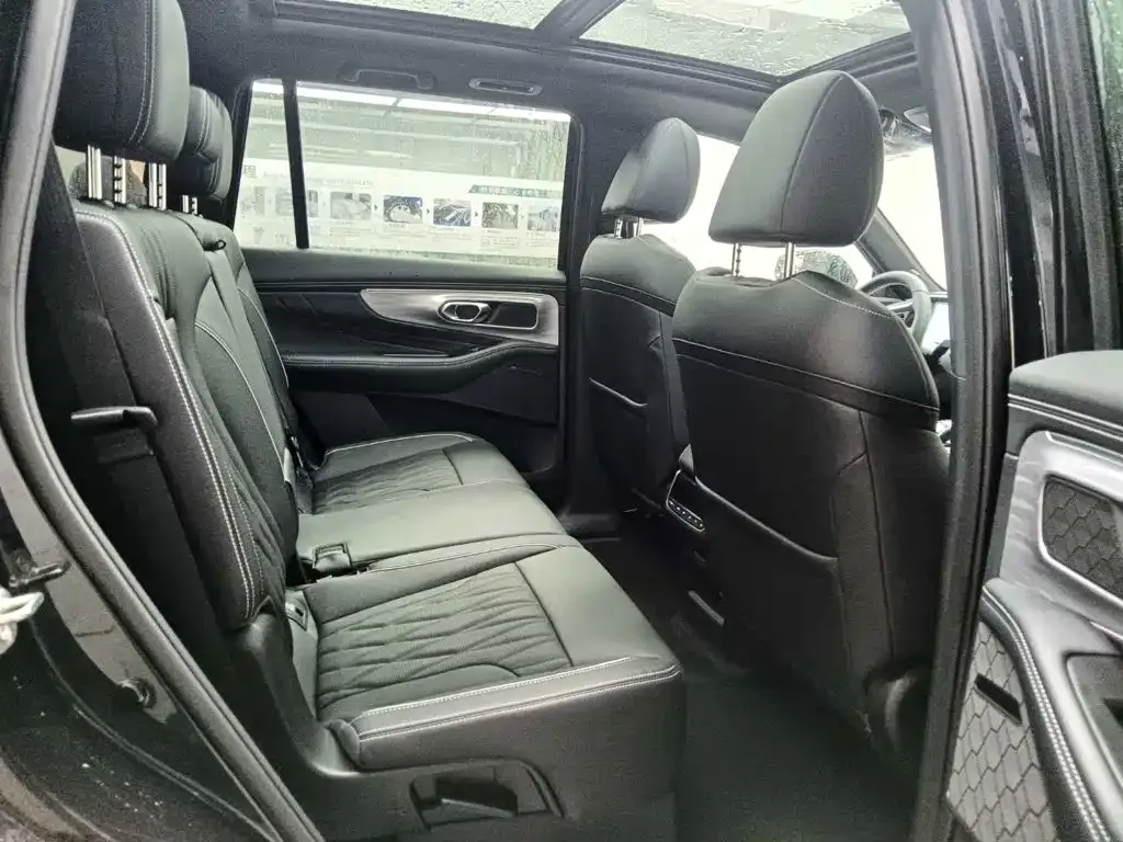 GAC Motor Trumpchi GS8 — фото 6