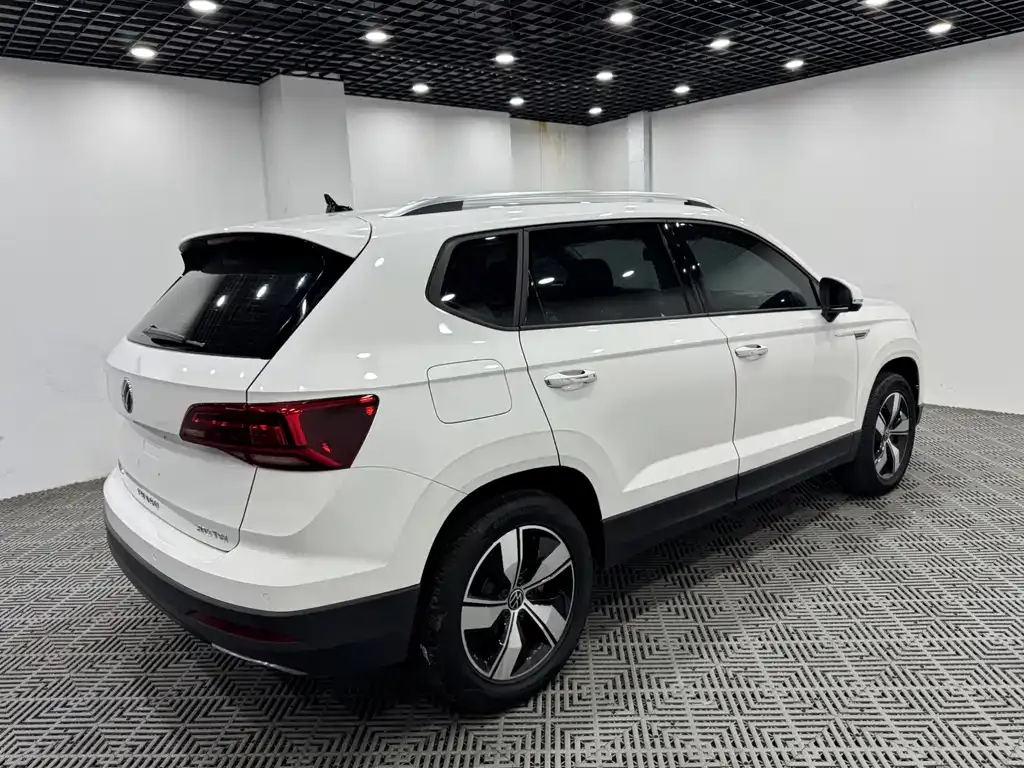 Volkswagen Tharu — фото 3