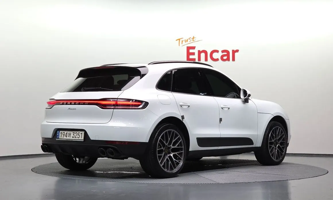 Porsche Macan — фото 5