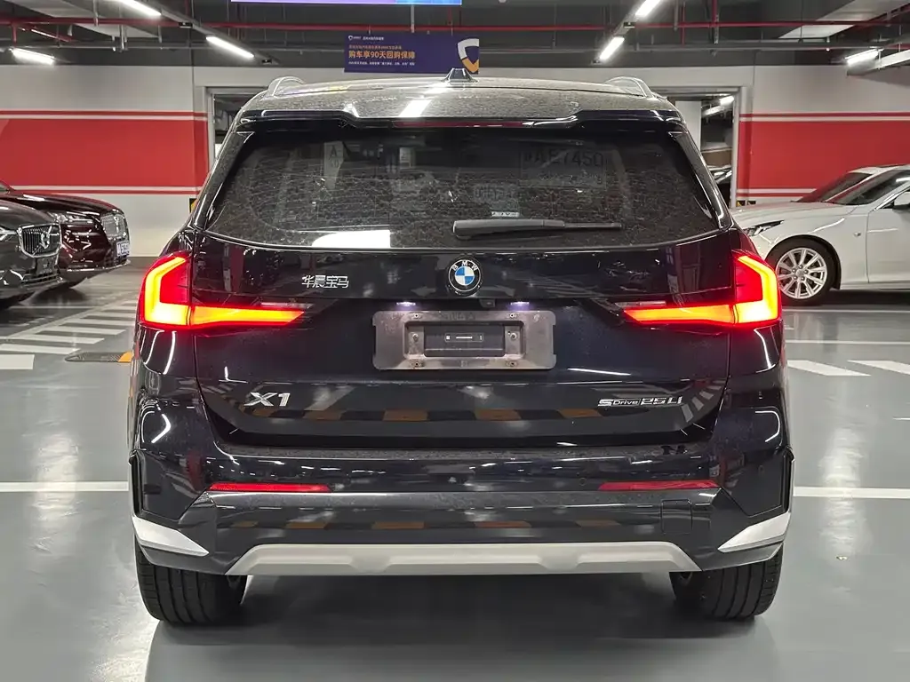 BMW X1 — фото 2