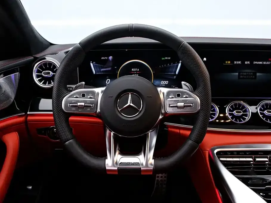 Mercedes-Benz AMG GT — фото 8