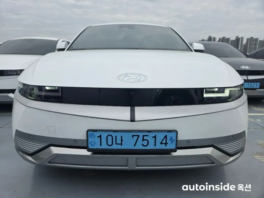 Hyundai Ioniq5 — фото 1