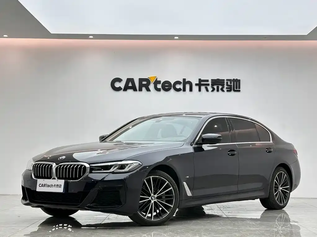 BMW 5 Series — фото 1