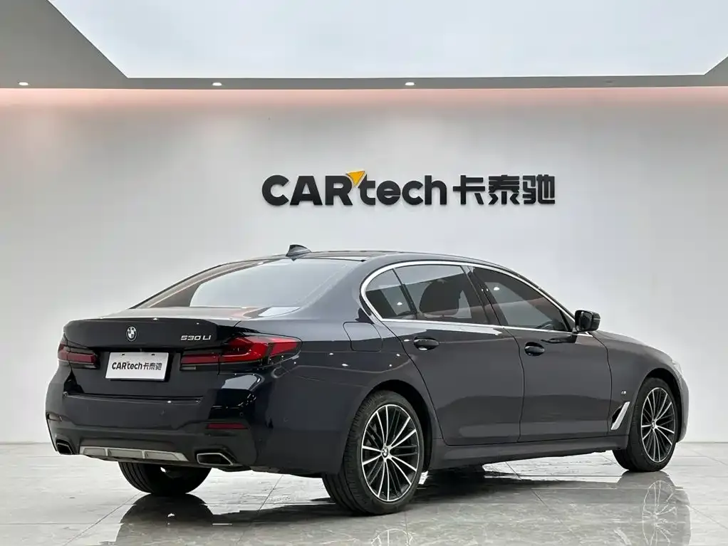 BMW 5 Series — фото 4
