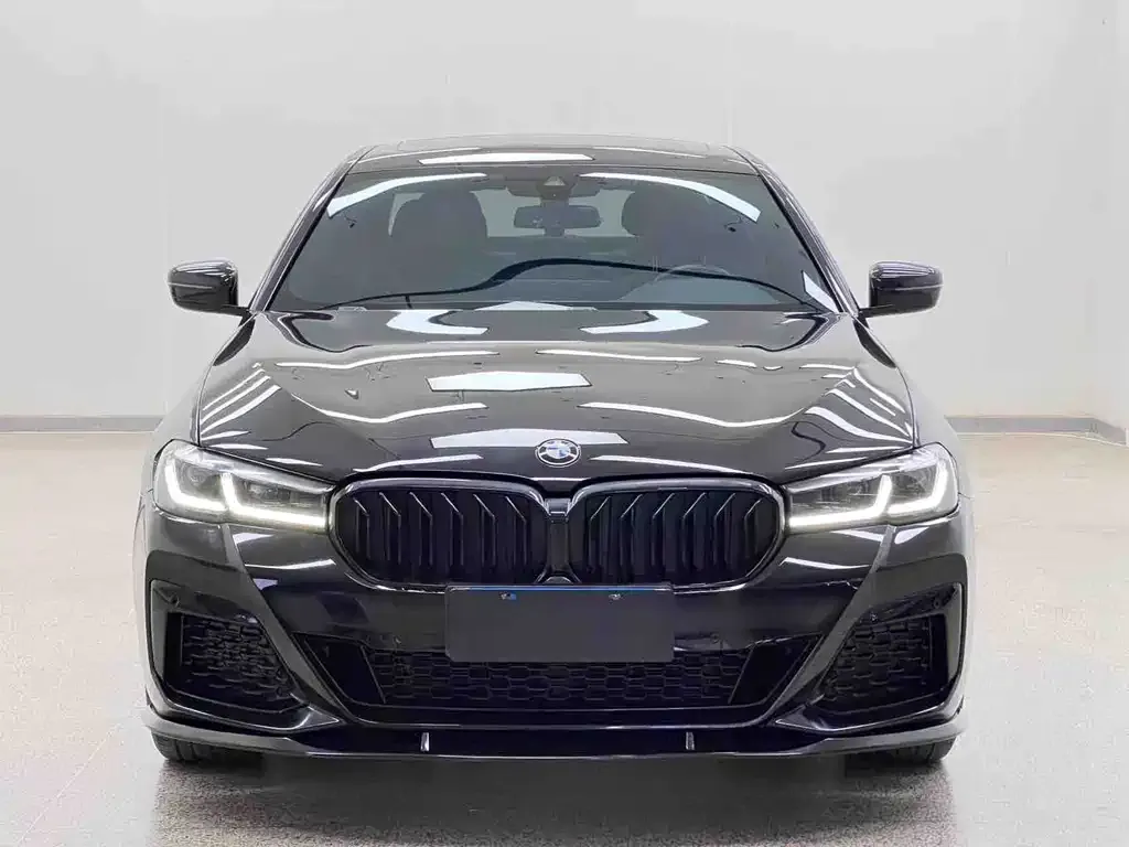 BMW 5 Series — фото 9
