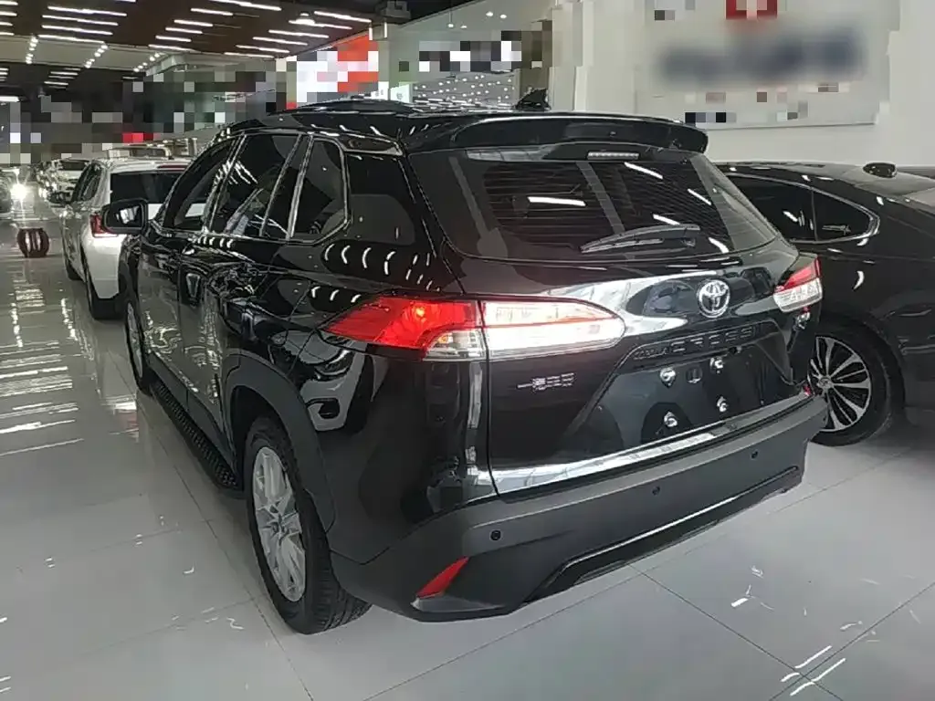 Toyota Corolla Cross — фото 4