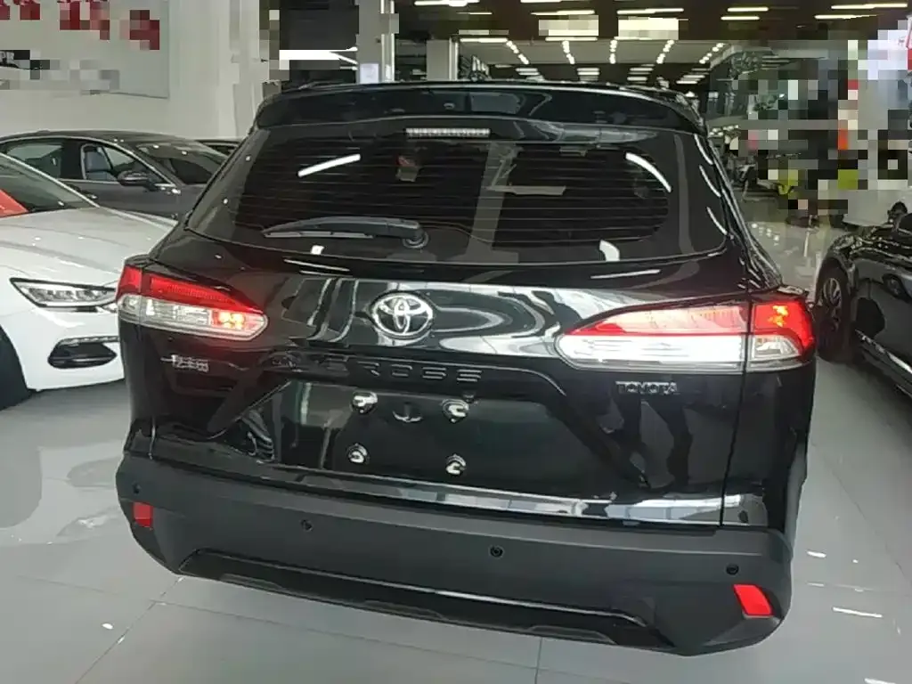 Toyota Corolla Cross — фото 7