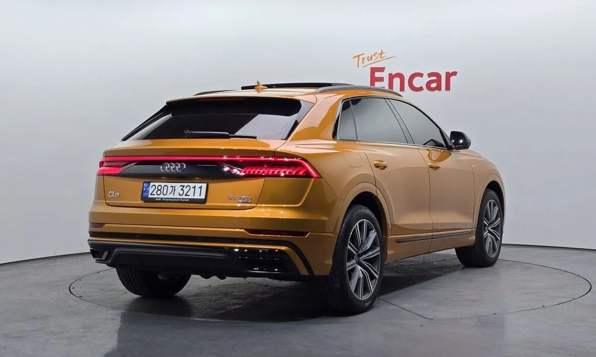 Audi Q8 — фото 4