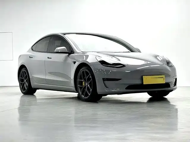 Tesla Model 3 — фото 4