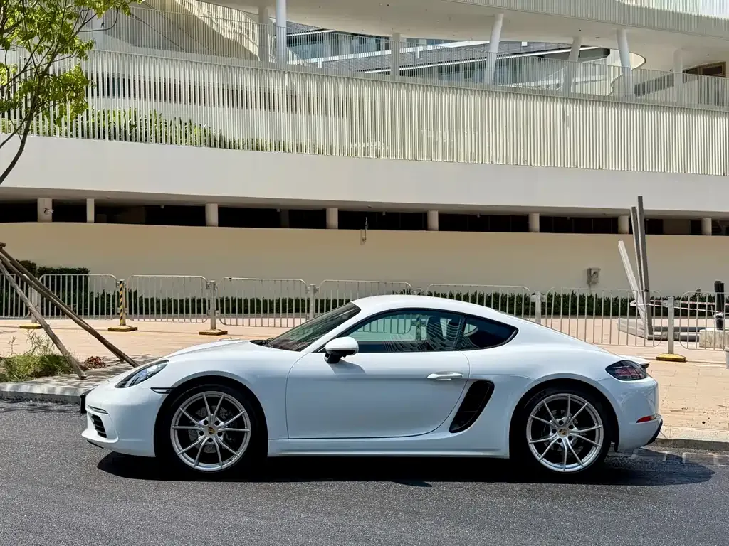 Porsche 718 — фото 10