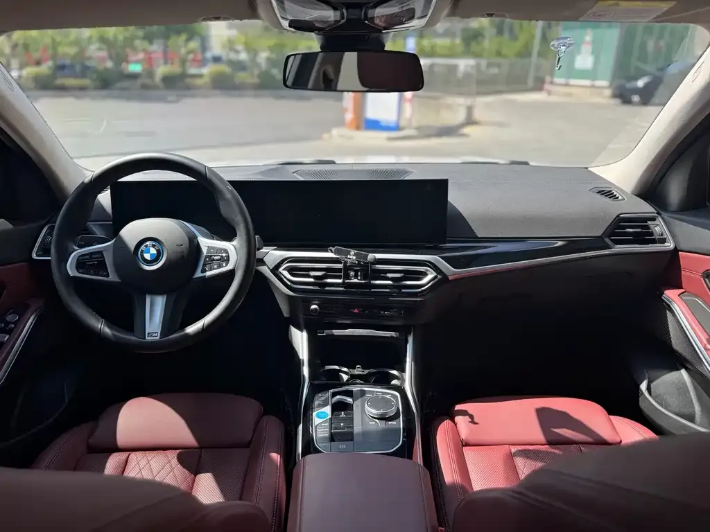 BMW i3 — фото 8