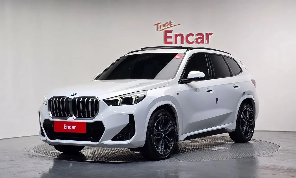 BMW X1 — фото 1