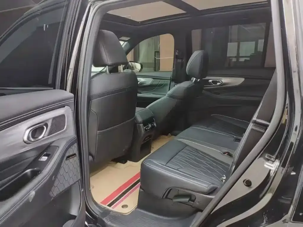 GAC Motor Trumpchi GS8 — фото 4