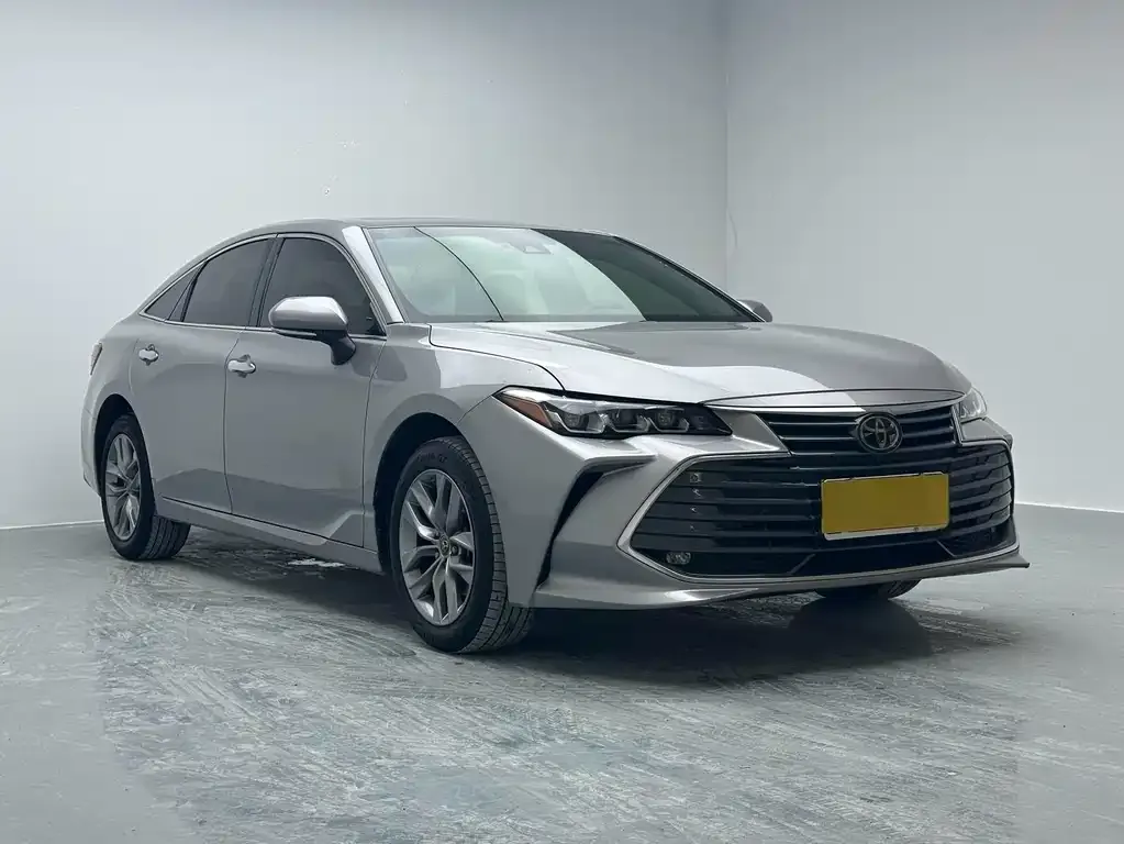 Toyota Avalon — фото 4