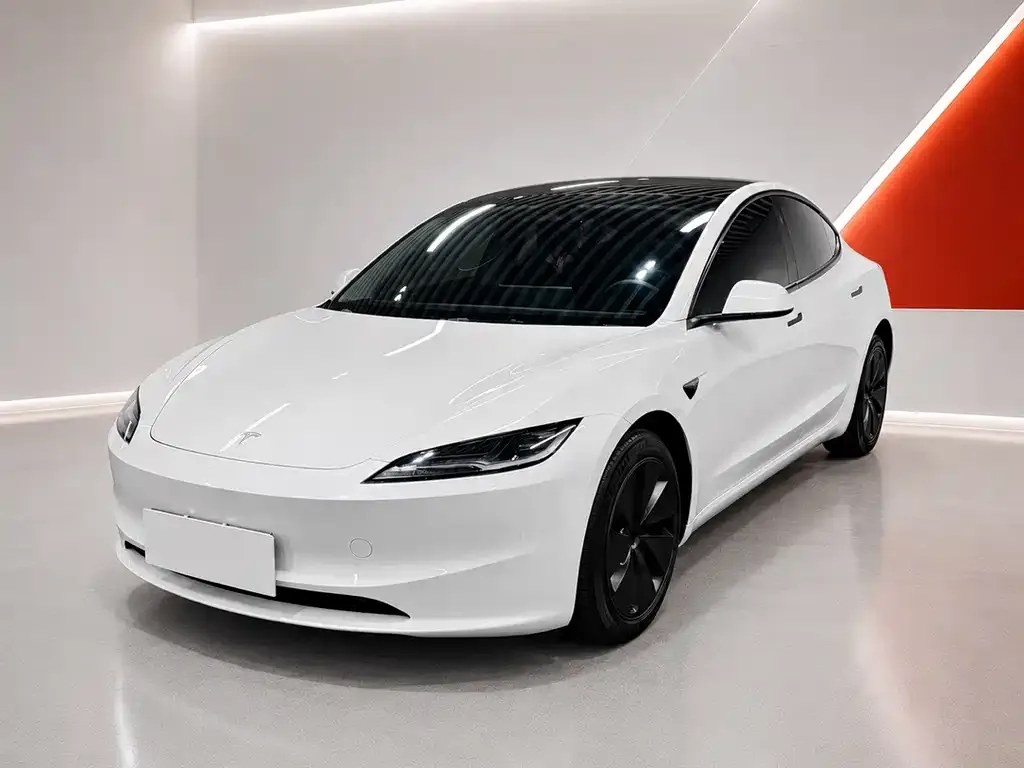 Tesla Model 3 — фото 4