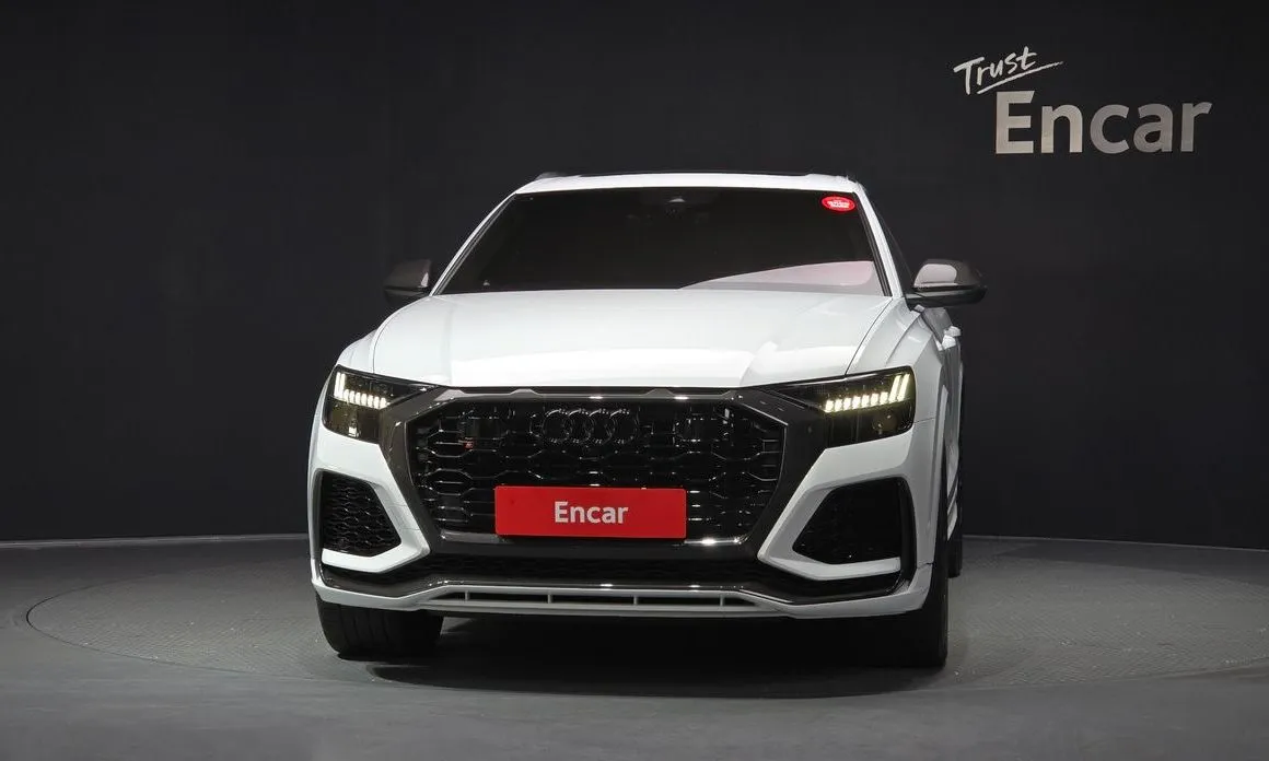 Audi RSQ8 — фото 3