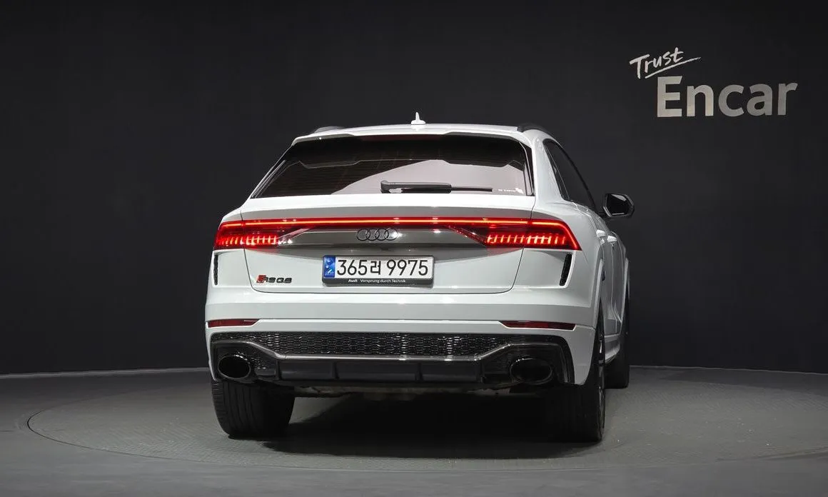 Audi RSQ8 — фото 2