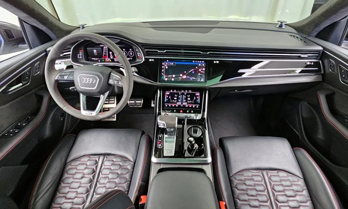 Audi RSQ8 — фото 10