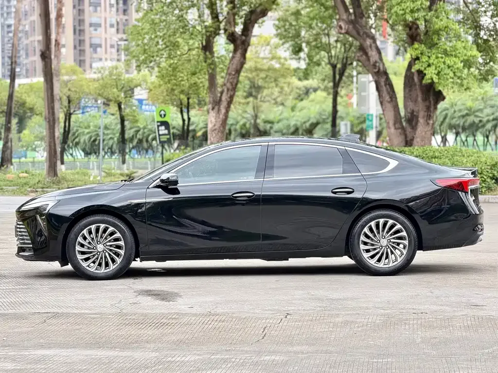 Buick LaCrosse — фото 5