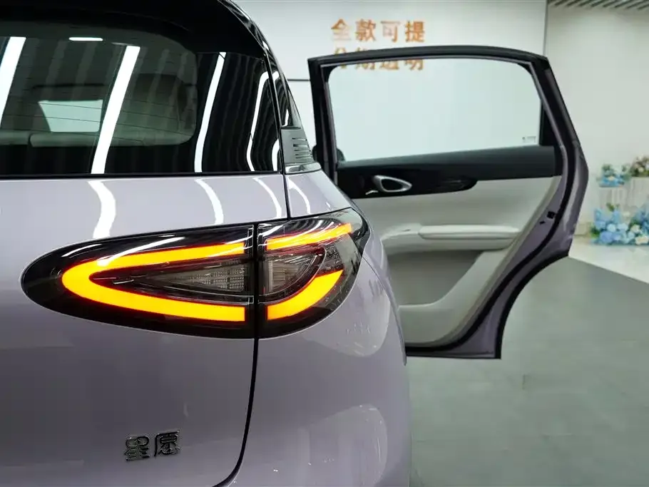 Geely Starburst — фото 3