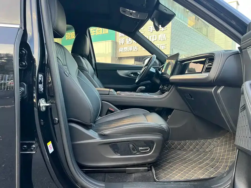GAC Motor Trumpchi GS8 — фото 2