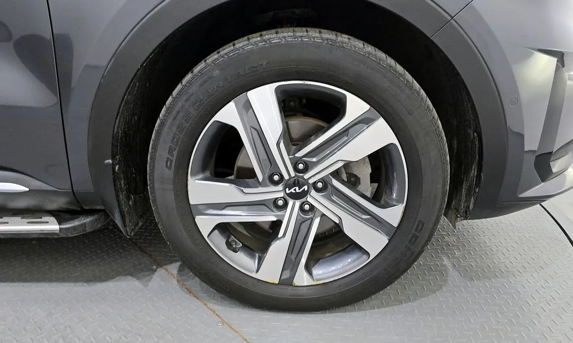 Kia Sorento — фото 9