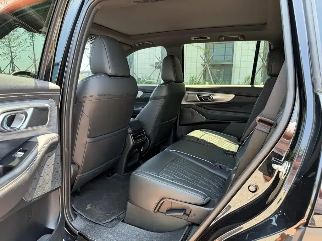 GAC Motor Trumpchi GS8 — фото 2
