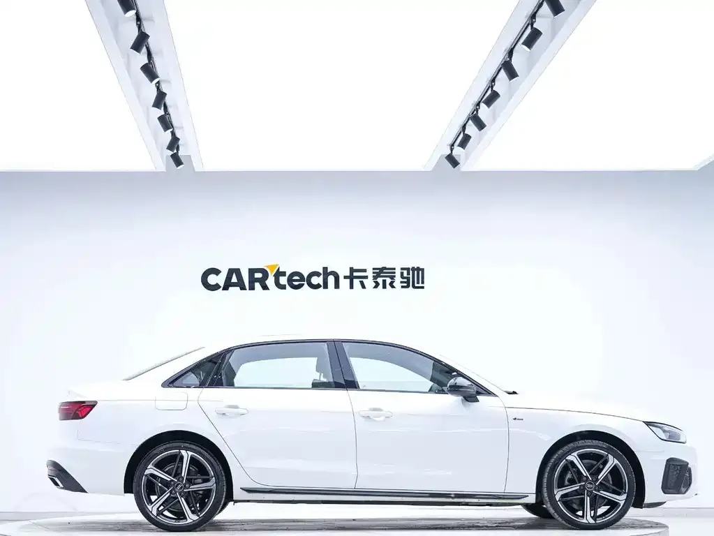 Audi A4L — фото 2