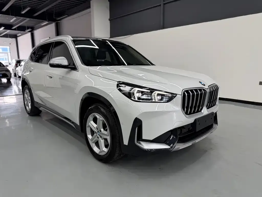 BMW X1 — фото 5