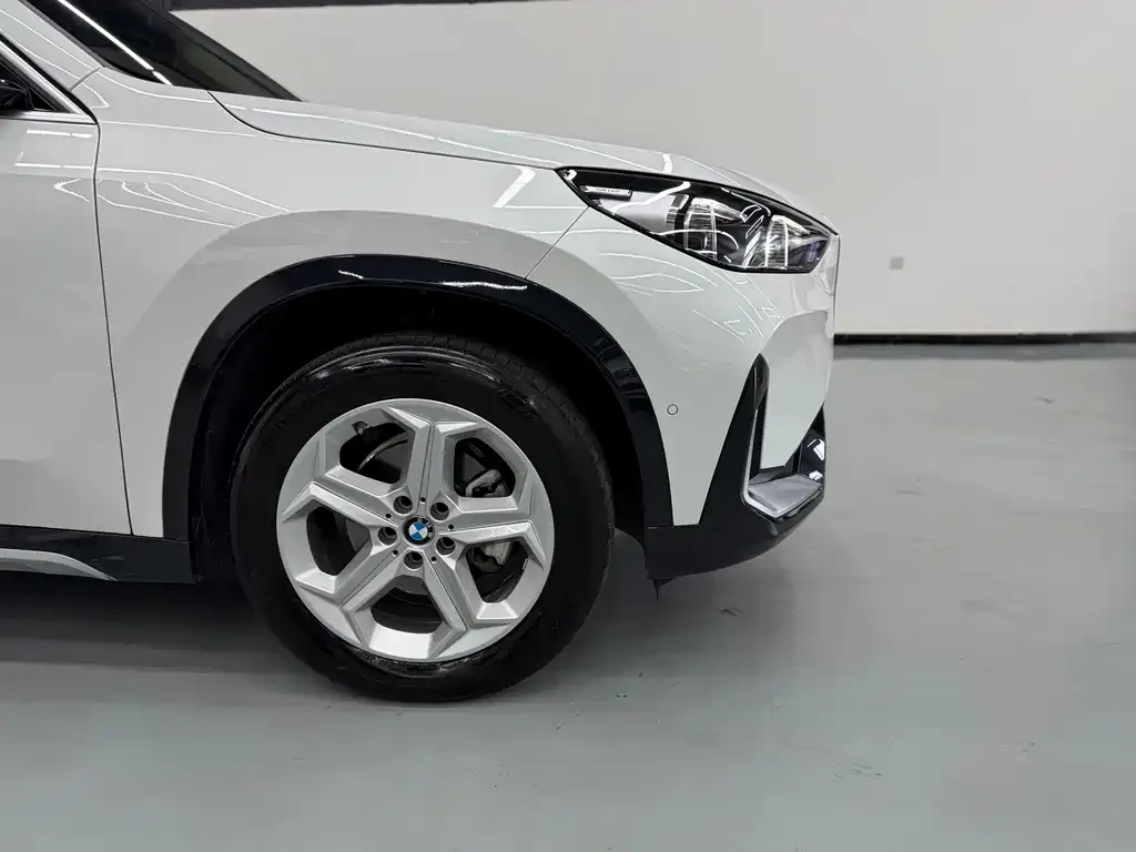 BMW X1 — фото 2