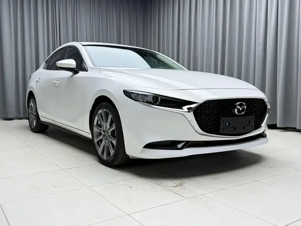 Mazda 3 Axela — фото 2