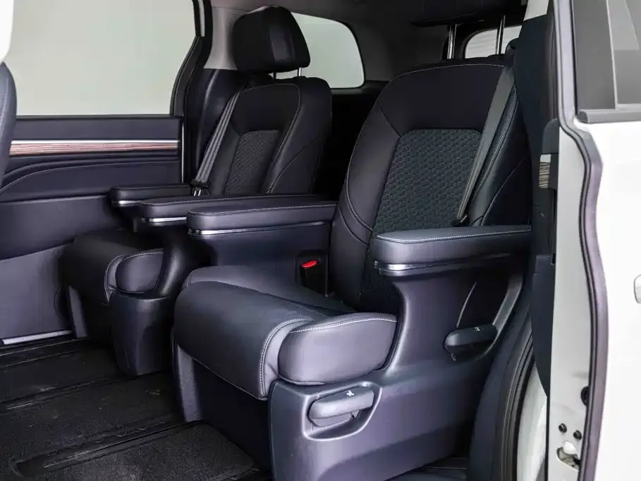 GAC Motor Trumpchi M8 — фото 7