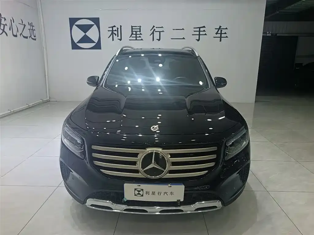 Mercedes-Benz GLB — фото 10