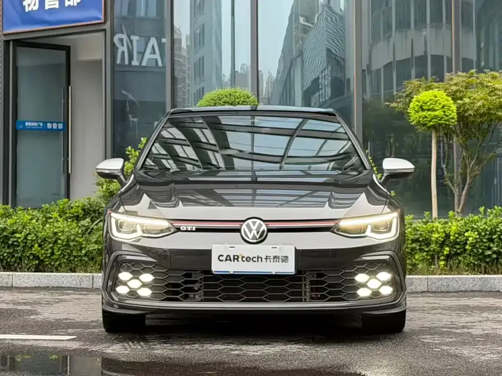 Volkswagen Golf GTI — фото 9