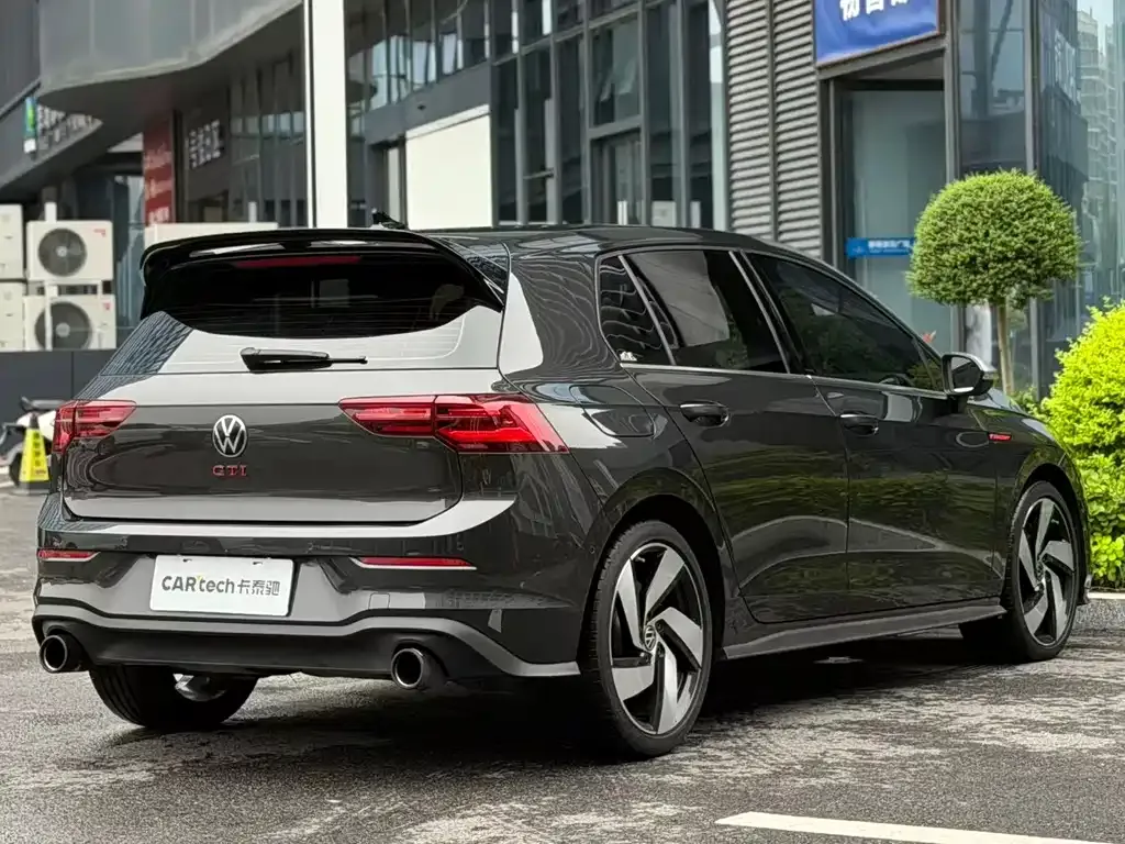 Volkswagen Golf GTI — фото 2