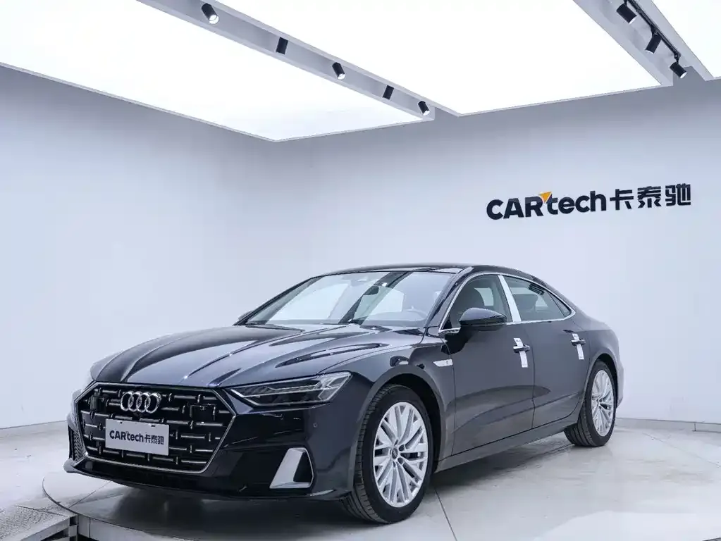 Audi A7L — фото 7