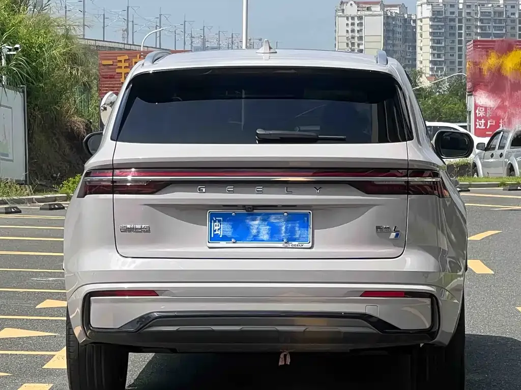 Geely Xingyue L — фото 9