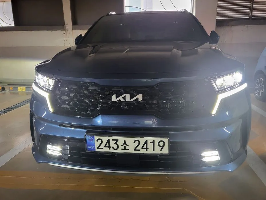 Kia Sorento — фото 10
