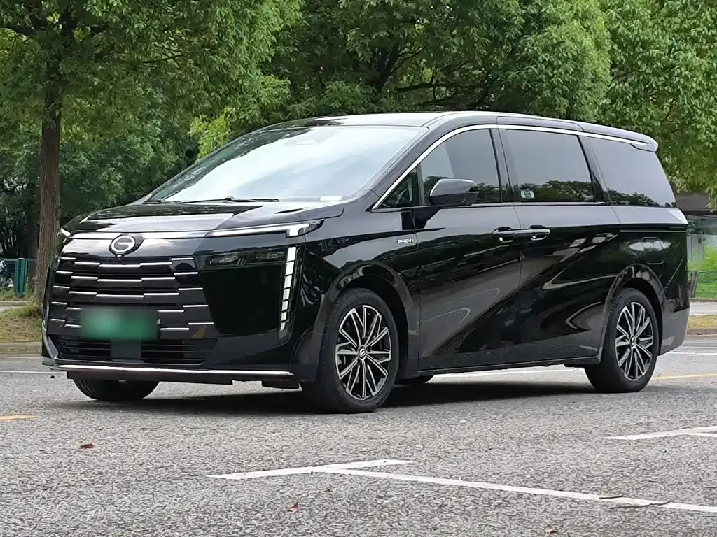 GAC Motor 传祺E8 PHEV — фото 1