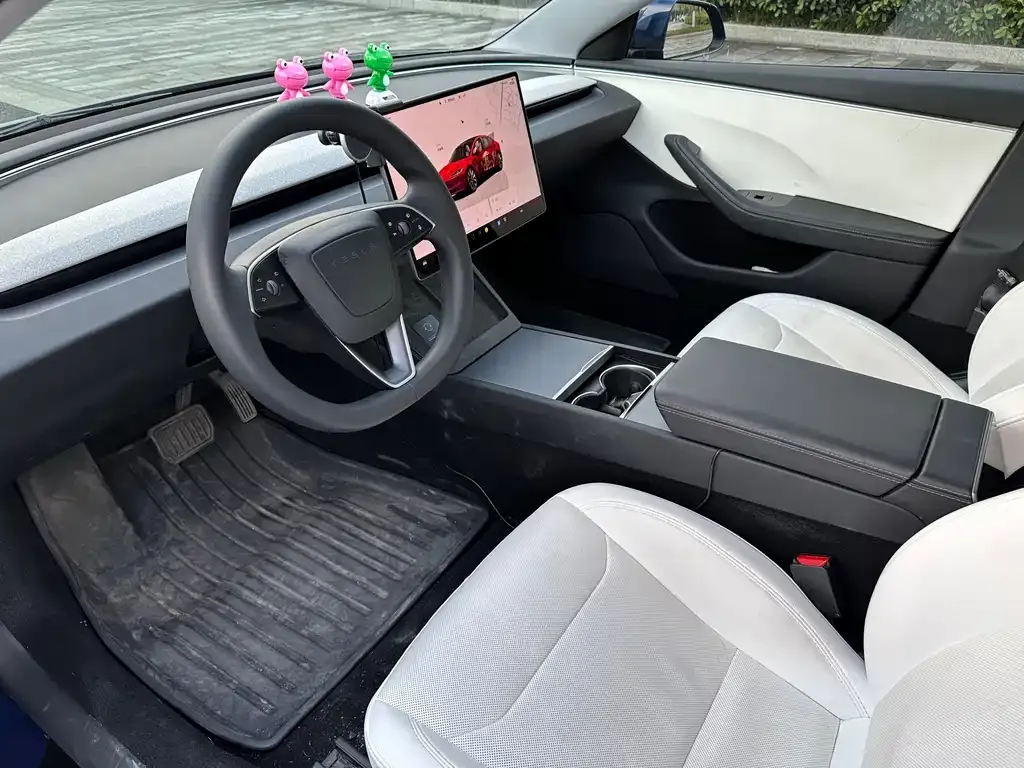 Tesla Model 3 — фото 6