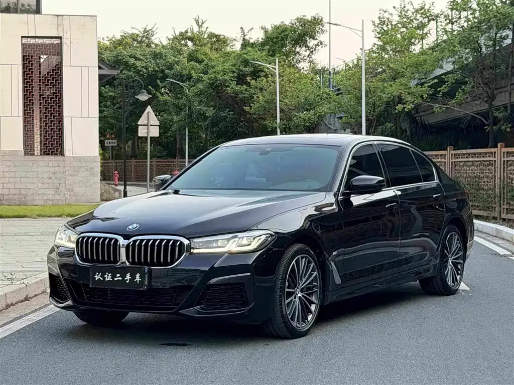 BMW 5 Series — фото 4