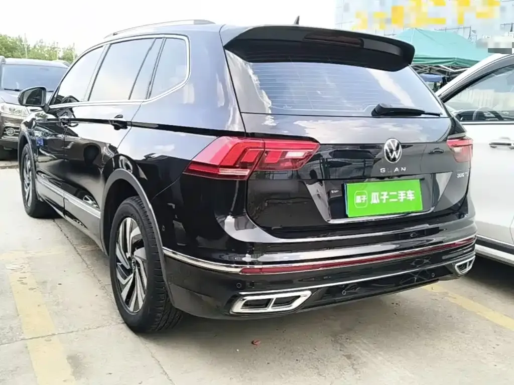 Volkswagen Tiguan L — фото 9