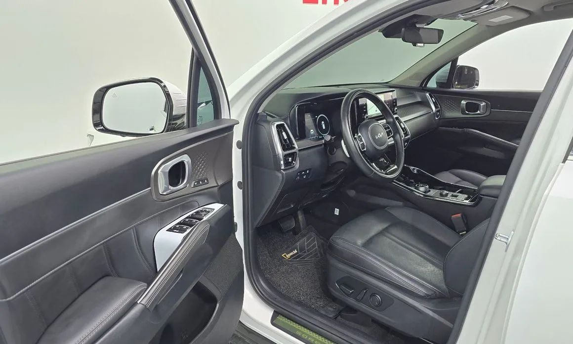 Kia Sorento — фото 8