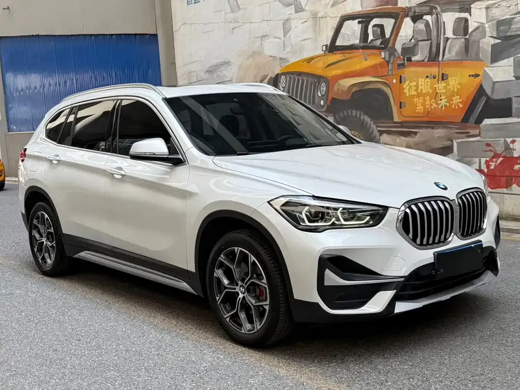 BMW X1 — фото 5