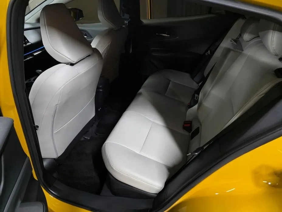 Toyota Prius — фото 3