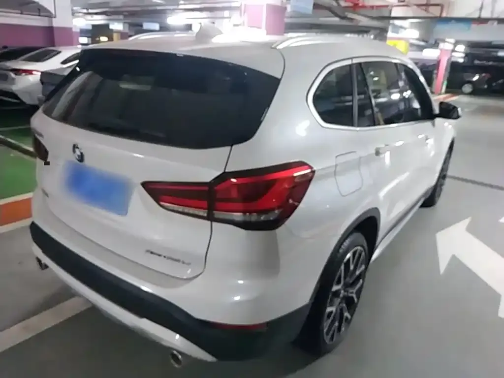 BMW X1 — фото 2