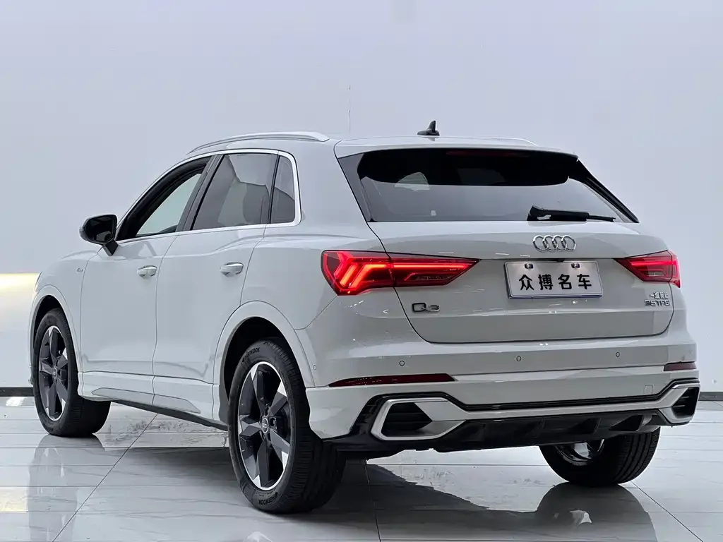 Audi Q3 — фото 5
