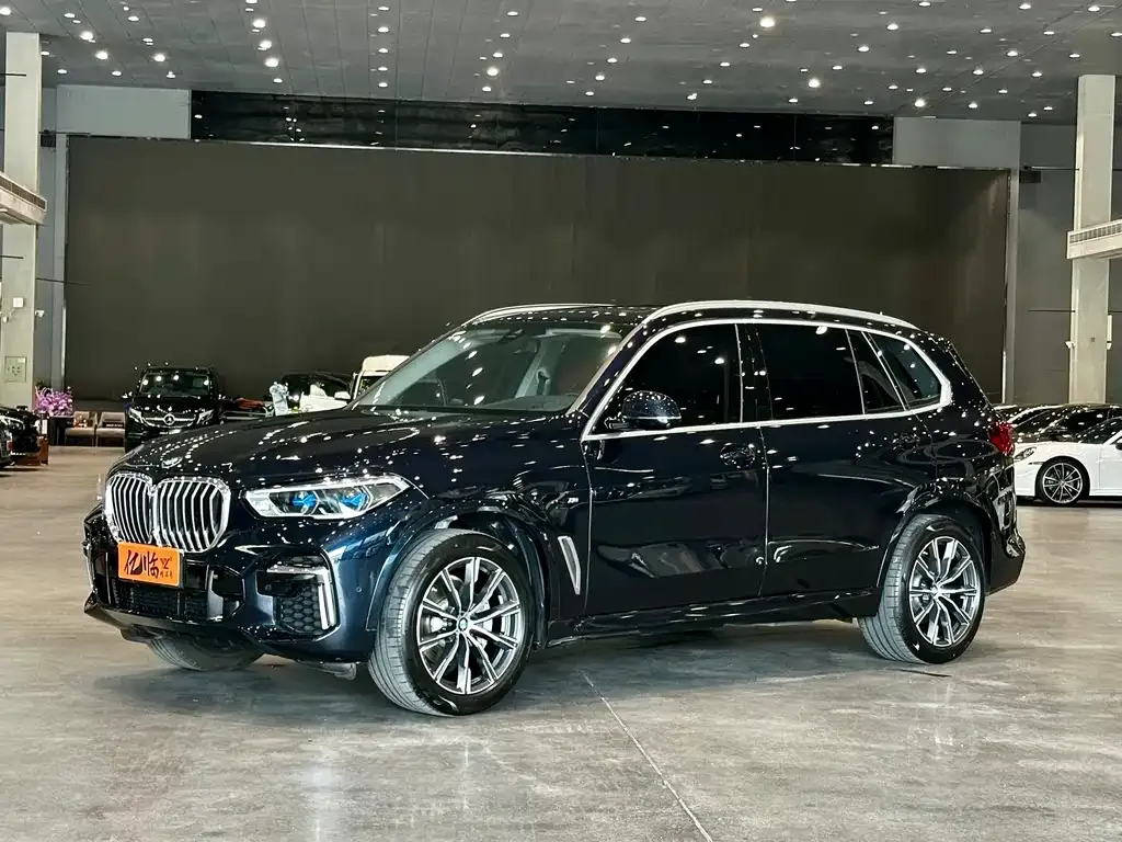 BMW X5 — фото 1